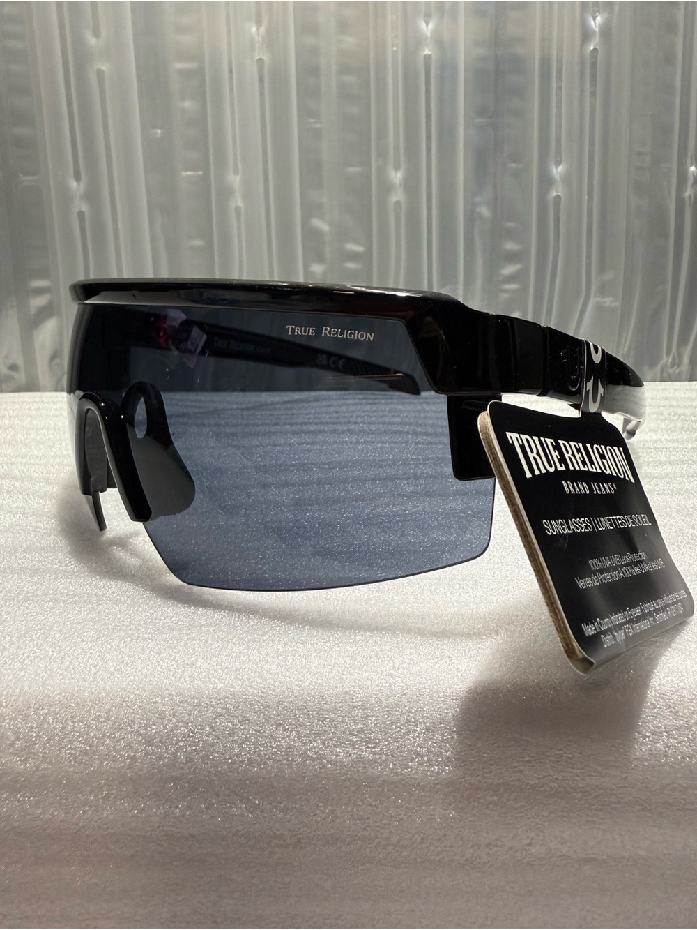 NWT-True Religion Shield
Sunglasses Rimless Wrap Black-Unisex